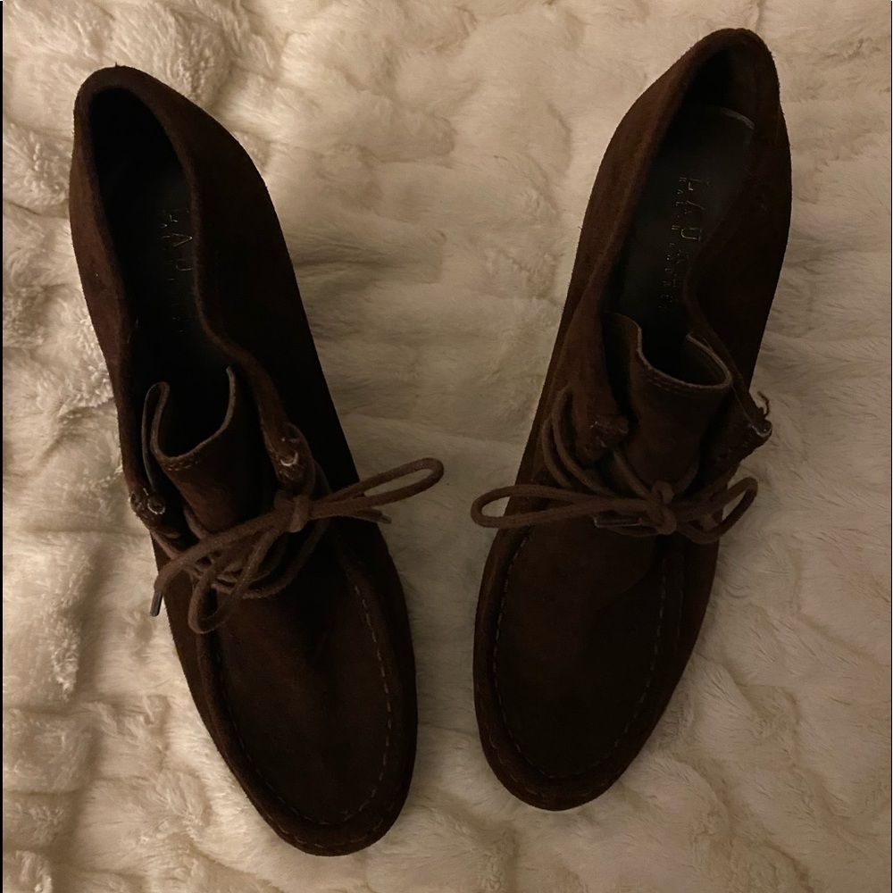 Ladies suede size 10 but run small, more like a 9, Ralph Lauren heeled booties